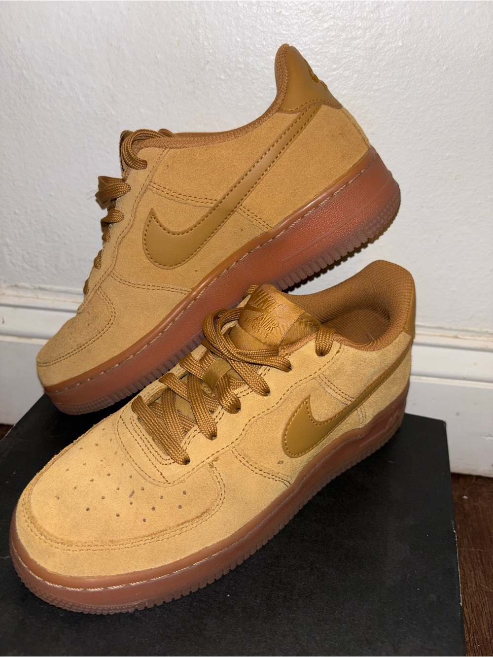 Nike Air Force size 5 youth Wheat Suede Sneakers - Tan - Picture 2 of 7